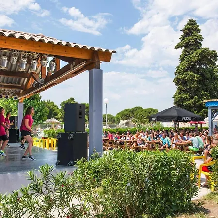 Сasa de vacaciones Mobile With Terrace At Domaine Les Muriers, Vendres-plage *