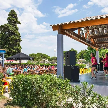 Ferienhaus Mobile With Terrace At Domaine Les Muriers, Vendres-plage *