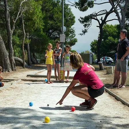 Mobile With Terrace At Domaine Les Muriers, Vendres-plage Ferienhaus *