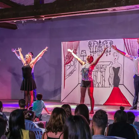 Mobile With Terrace At Domaine Les Muriers, Vendres-plage *