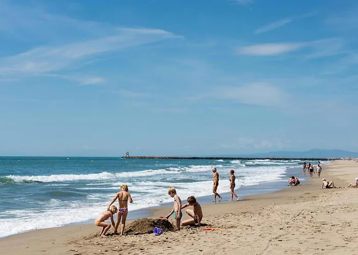 度假居 Mobile With Terrace At Domaine Les Muriers, Vendres-plage 旺德雷