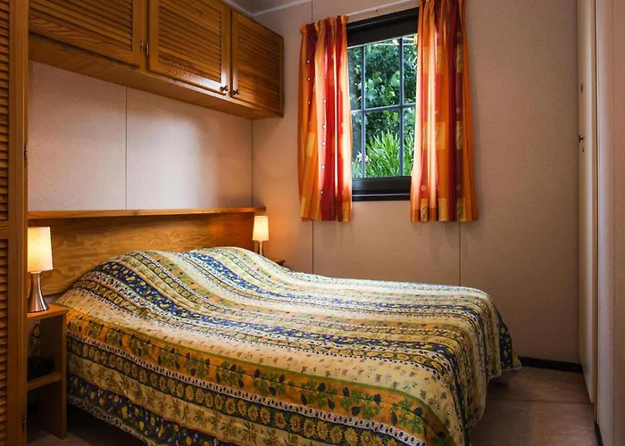 Mobile With Terrace At Domaine Les Muriers, Vendres-plage 旺德雷