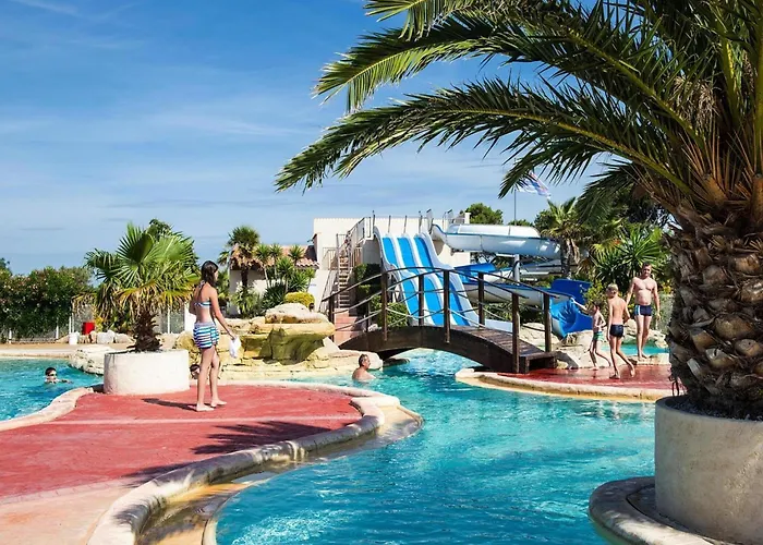 Mobile With Terrace At Domaine Les Muriers, Vendres-plage * 旺德雷