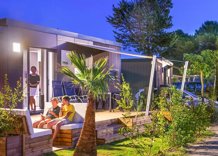Mobile With Terrace At Domaine Les Muriers, Vendres-plage *