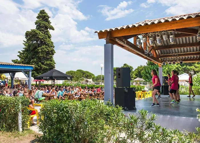 度假居 Mobile With Terrace At Domaine Les Muriers, Vendres-plage *